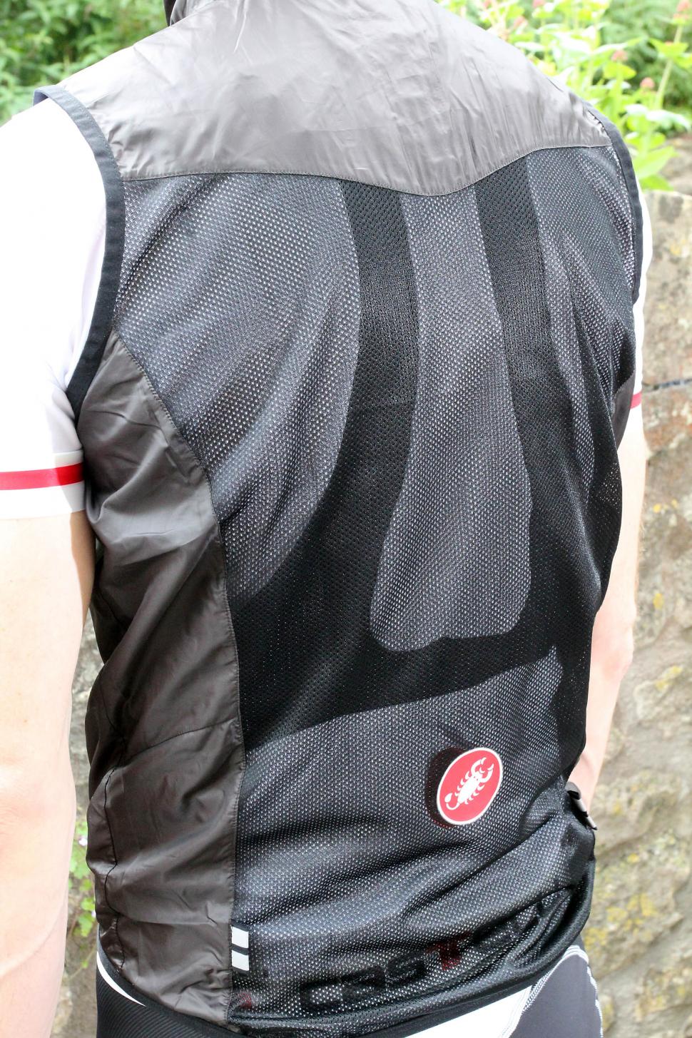 Castelli squadra hot sale gilet review